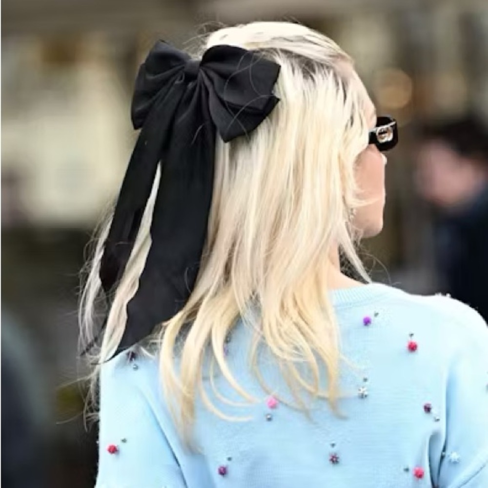 Black Bow Hair Pin - Picture 8 of 10